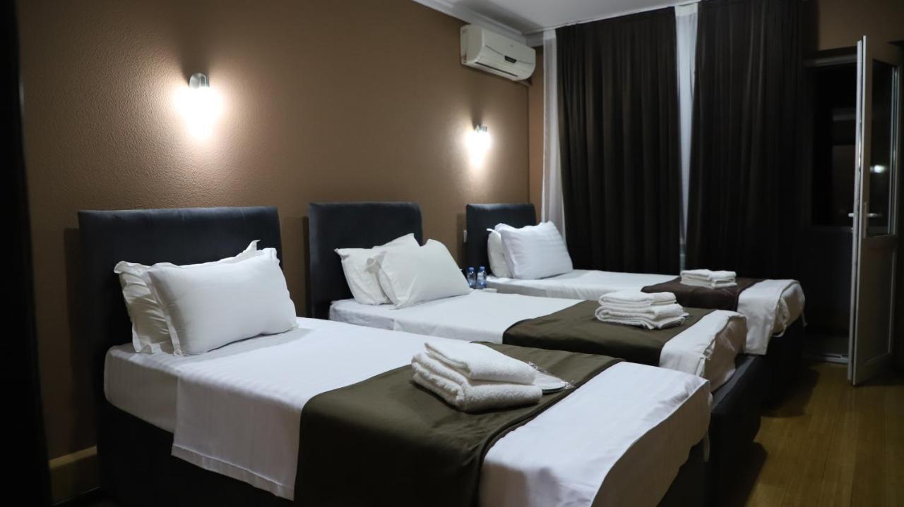 Grand Avenue Hotel Tashkent Esterno foto
