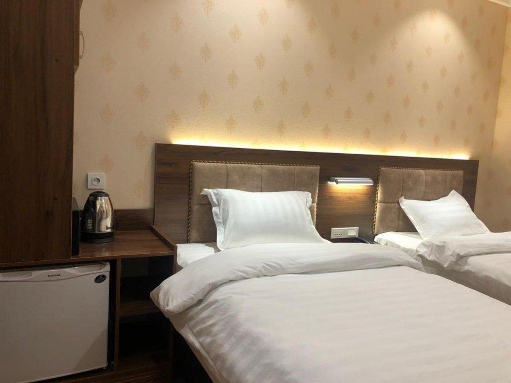 Grand Avenue Hotel Tashkent Esterno foto