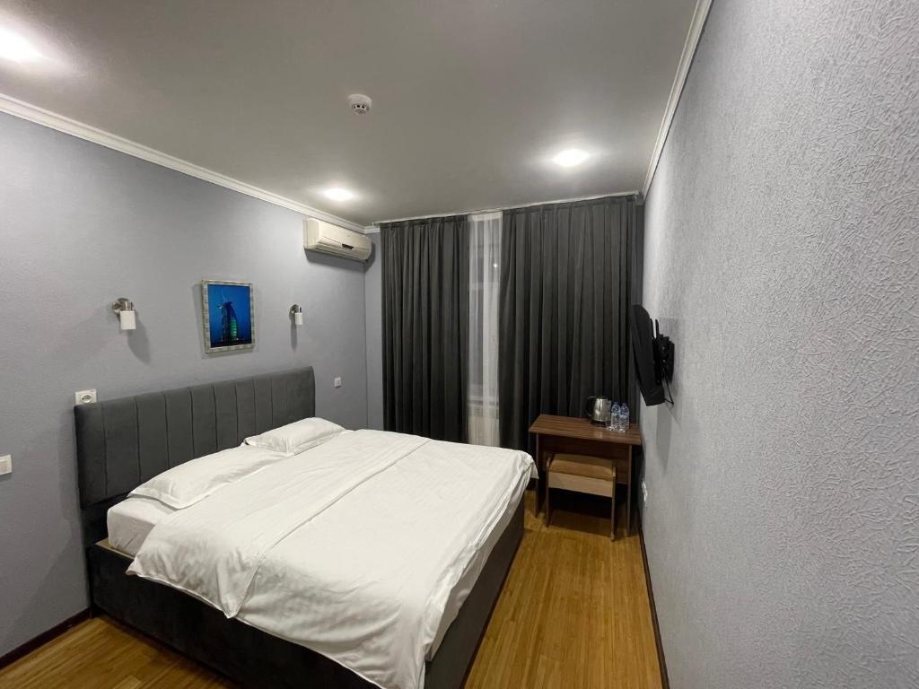 Grand Avenue Hotel Tashkent Esterno foto
